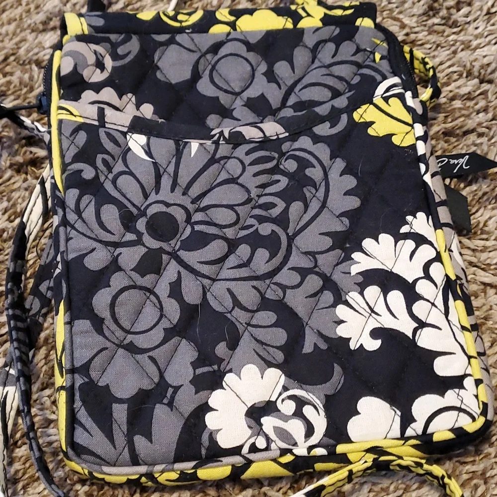 New Vera Bradley crossbody purse - Picture 3 of 7
